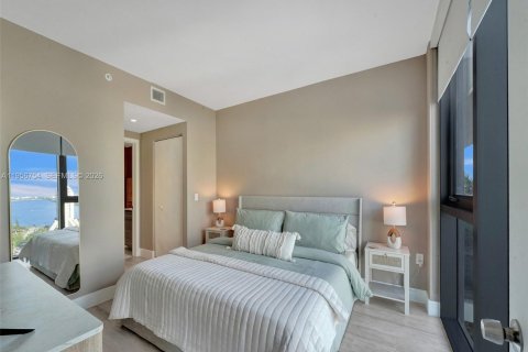 Condominio en alquiler en Miami, Florida, 1 dormitorio, 66.24 m2 № 2010613 - foto 18