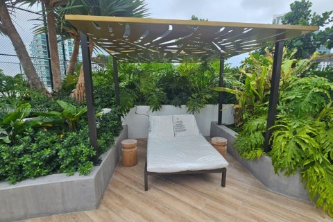 Condo in Miami, Florida, 3 bedrooms  № 1854994 - photo 21
