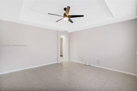 Touwnhouse à louer à Miami Lakes, Floride: 3 chambres, 172.71 m2 № 2075417 - photo 11
