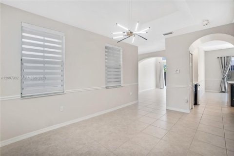 Touwnhouse à louer à Miami Lakes, Floride: 3 chambres, 172.71 m2 № 2075417 - photo 24