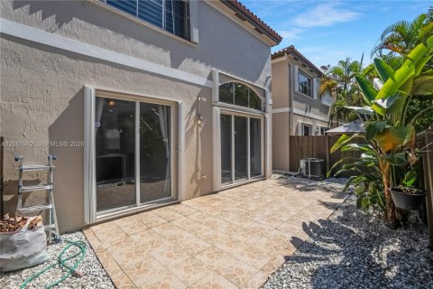 Touwnhouse à louer à Miami Lakes, Floride: 3 chambres, 172.71 m2 № 2075417 - photo 26