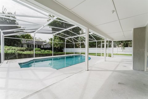 Villa ou maison à vendre à Oviedo, Floride: 3 chambres, 220.92 m2 № 2408891 - photo 23