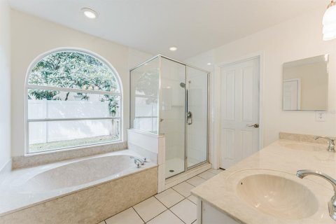Villa ou maison à vendre à Oviedo, Floride: 3 chambres, 220.92 m2 № 2408891 - photo 13