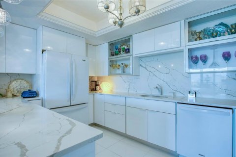 Copropriété à vendre à Belleair, Floride: 2 chambres, 130.34 m2 № 2410454 - photo 11