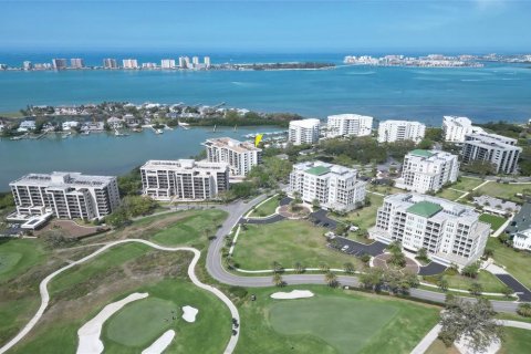 Copropriété à vendre à Belleair, Floride: 2 chambres, 130.34 m2 № 2410454 - photo 2