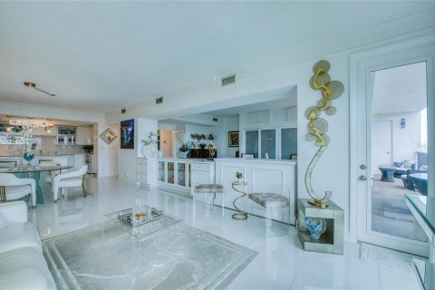 Copropriété à vendre à Belleair, Floride: 2 chambres, 130.34 m2 № 2410454 - photo 25