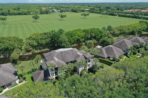 Apartment in Wellington, Florida 4 bedrooms, 232.26 sq.m. № 2278147