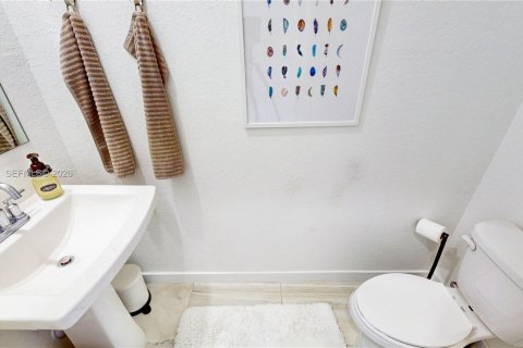 Adosado en venta en Homestead, Florida, 3 dormitorios, 120.96 m2 № 2029343 - foto 14