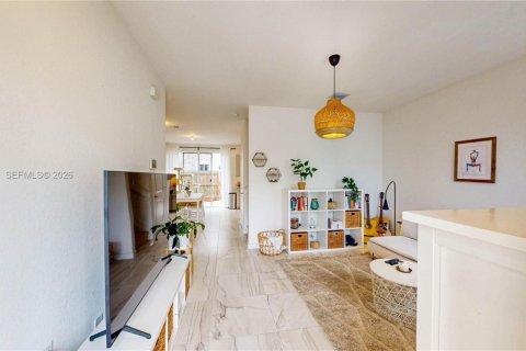 Adosado en venta en Homestead, Florida, 3 dormitorios, 120.96 m2 № 2029343 - foto 5