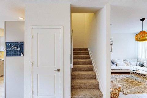 Adosado en venta en Homestead, Florida, 3 dormitorios, 120.96 m2 № 2029343 - foto 17