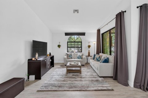 Condo in Boynton Beach, Florida, 2 bedrooms  № 2177400 - photo 13