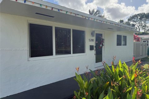 Купить виллу или дом в Купер-Сити, Флорида 3 спальни, 137.5м2, № 1997082 - фото 10