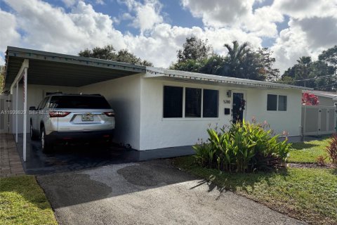 Купить виллу или дом в Купер-Сити, Флорида 3 спальни, 137.5м2, № 1997082 - фото 11