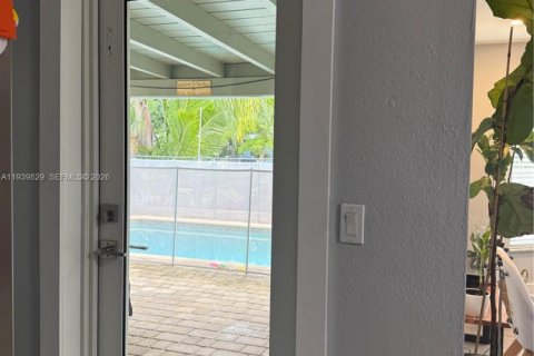 Купить виллу или дом в Купер-Сити, Флорида 3 спальни, 137.5м2, № 1997082 - фото 25