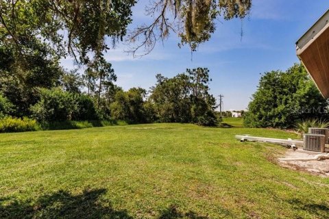 Commercial property in Bradenton, Florida 147.16 sq.m. № 1833099 - photo 16