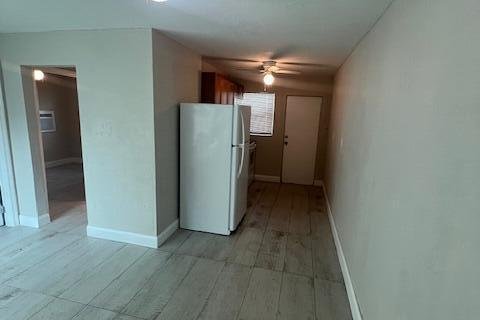 Apartment in West Palm Beach, Florida 2 bedrooms, 55.74 sq.m. № 2175598 - photo 9