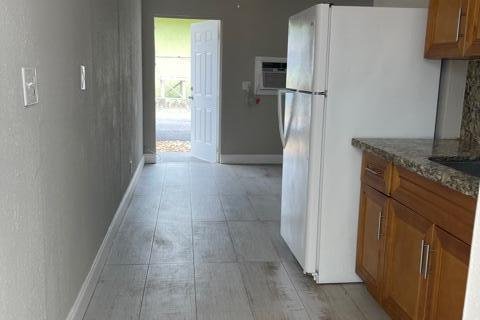 Apartment in West Palm Beach, Florida 2 bedrooms, 55.74 sq.m. № 2175598 - photo 14