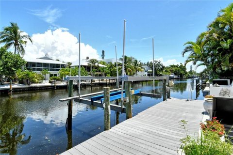 Casa en venta en Sarasota, Florida, 3 dormitorios, 311.87 m2 № 1558158 - foto 29