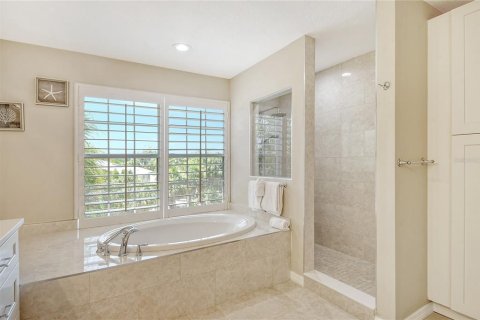 Casa en venta en Sarasota, Florida, 3 dormitorios, 311.87 m2 № 1558158 - foto 18