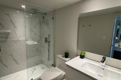 Apartment in Miami Beach, Florida 2 bedrooms, 95.69 sq.m. № 1938220 - photo 16
