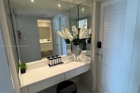 Apartamento en alquiler en Miami Beach, Florida, 2 dormitorios, 95.69 m2 № 1938220 - foto 15
