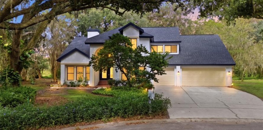 Villa ou maison à Tampa, Floride 4 chambres, 234.11 m2 № 2427386