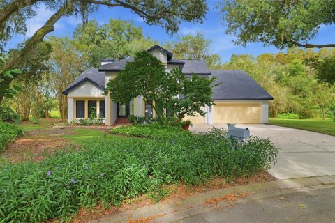 Villa ou maison à vendre à Tampa, Floride: 4 chambres, 234.11 m2 № 2427386 - photo 3