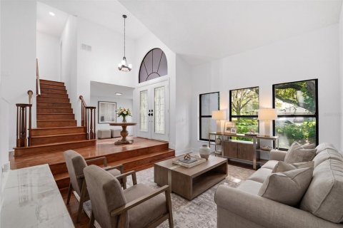 Villa ou maison à vendre à Tampa, Floride: 4 chambres, 234.11 m2 № 2427386 - photo 7