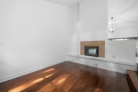 Villa ou maison à vendre à Tampa, Floride: 4 chambres, 234.11 m2 № 2427386 - photo 8