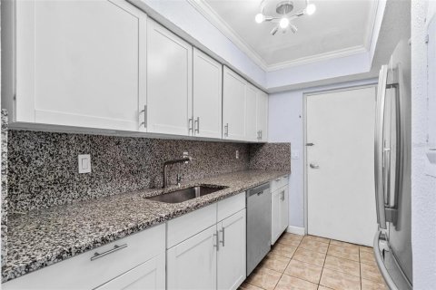 Adosado en venta en Clearwater, Florida, 2 dormitorios, 79.25 m2 № 1788157 - foto 8