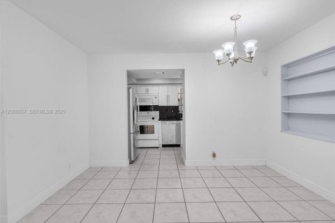 Casa en venta en Fort Lauderdale, Florida, 3 dormitorios, 137.96 m2 № 2075052 - foto 19