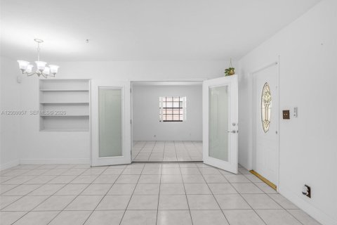 Casa en venta en Fort Lauderdale, Florida, 3 dormitorios, 137.96 m2 № 2075052 - foto 10