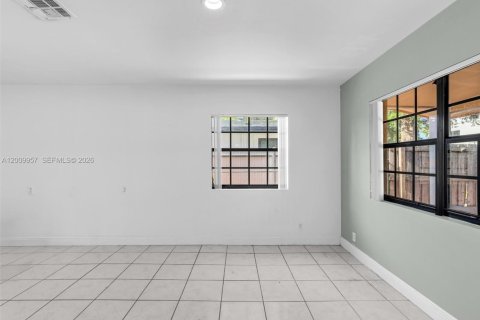 Casa en venta en Fort Lauderdale, Florida, 3 dormitorios, 137.96 m2 № 2075052 - foto 12