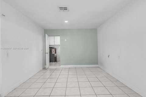 Casa en venta en Fort Lauderdale, Florida, 3 dormitorios, 137.96 m2 № 2075052 - foto 13