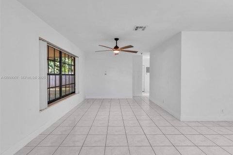 Casa en venta en Fort Lauderdale, Florida, 3 dormitorios, 137.96 m2 № 2075052 - foto 7