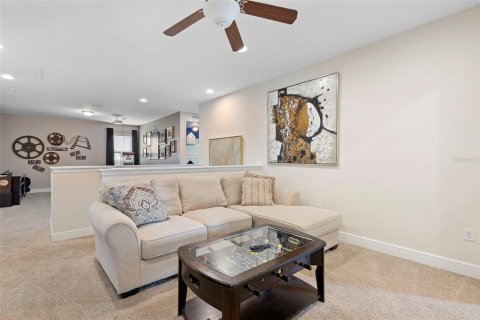 House in Kissimmee, Florida 8 bedrooms, 335.56 sq.m. № 2215696 - photo 26