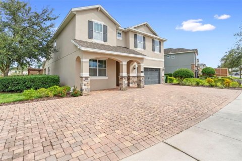 House in Kissimmee, Florida 8 bedrooms, 335.56 sq.m. № 2215696 - photo 4