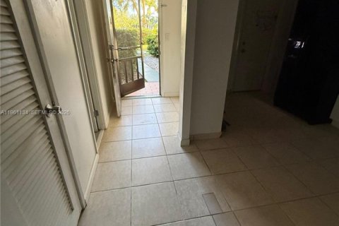 Condo in Miami, Florida, 3 bedrooms № 2026704 - photo 5