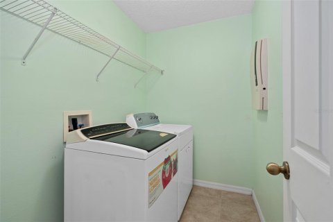 House in Winter Garden, Florida 5 bedrooms, 291.25 sq.m. № 1797442 - photo 20