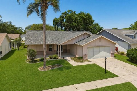 Casa en New Port Richey, Florida 3 dormitorios, 158.68 m2 № 2226574