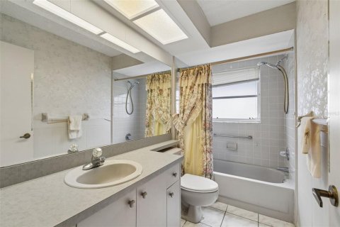 Villa ou maison à vendre à New Port Richey, Floride: 3 chambres, 158.68 m2 № 2226574 - photo 24