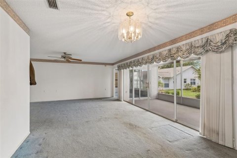 Villa ou maison à vendre à New Port Richey, Floride: 3 chambres, 158.68 m2 № 2226574 - photo 11