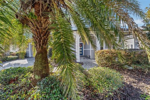 House in Gainesville, Florida 3 bedrooms, 197.6 sq.m. № 2100759 - photo 7