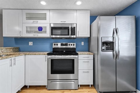 Copropriété à louer à Oldsmar, Floride: 2 chambres, 97.92 m2 № 2409798 - photo 6