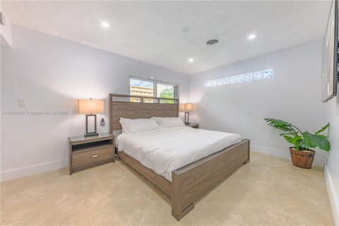 Casa en venta en Dania Beach, Florida, 5 dormitorios, 123.19 m2 № 1970580 - foto 25