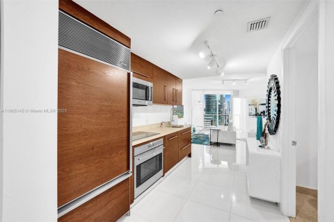 Condominio en alquiler en Miami, Florida, 55.56 m2 № 1955773 - foto 7