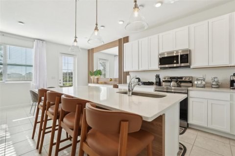 Townhouse in Davenport, Florida 3 bedrooms, 153.57 sq.m. № 1644430 - photo 13