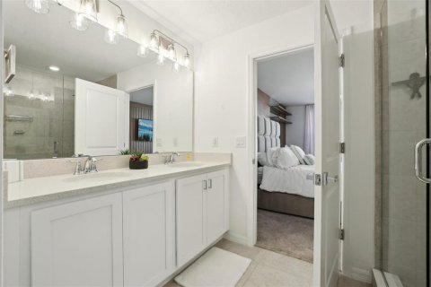 Townhouse in Davenport, Florida 3 bedrooms, 153.57 sq.m. № 1644430 - photo 29