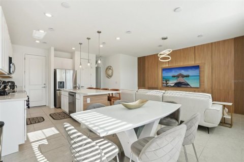 Townhouse in Davenport, Florida 3 bedrooms, 153.57 sq.m. № 1644430 - photo 10