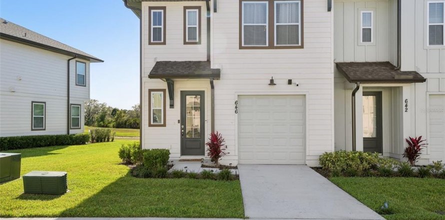 Townhouse in Davenport, Florida 3 bedrooms, 153.57 sq.m. № 1644430
